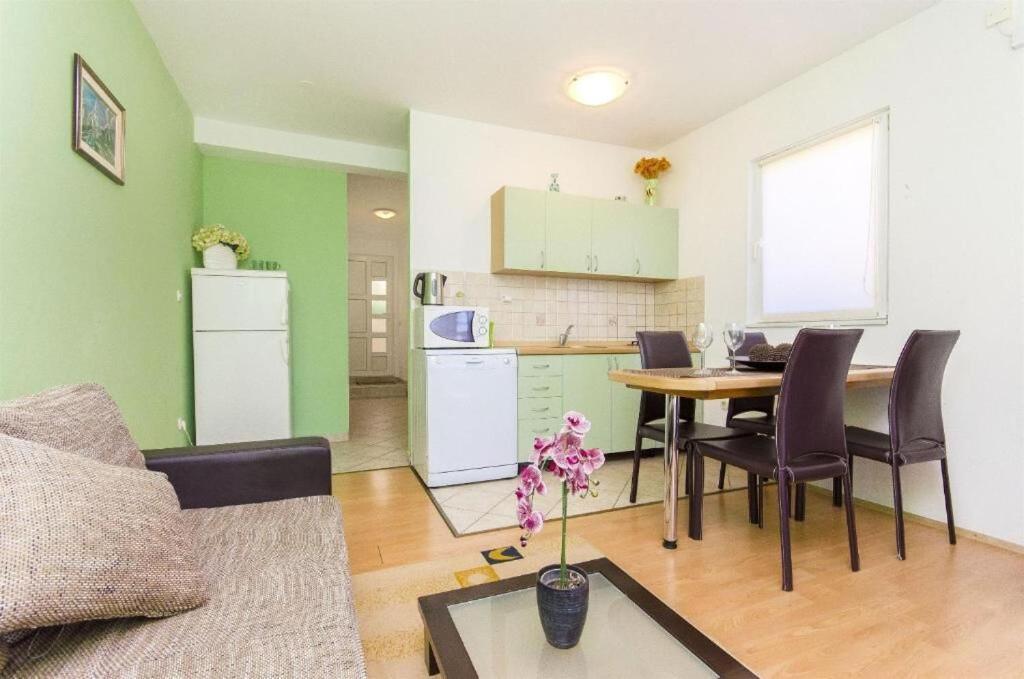 Otjana Apartament Sevid