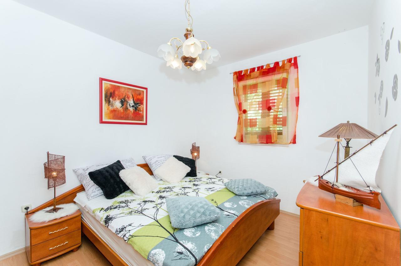 Apartament Otjana